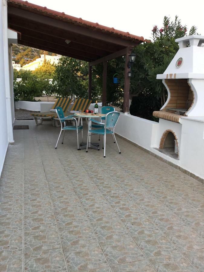 Villa Eirini Pefki  외부 사진